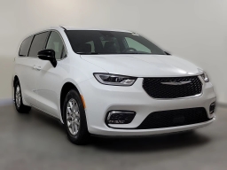 Chrysler Pacifica Select FWD 2026
