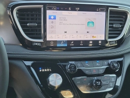 Chrysler Pacifica Select FWD 2026