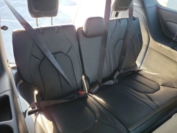 Chrysler Pacifica Select FWD 2026