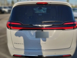 Chrysler Pacifica Select FWD 2026
