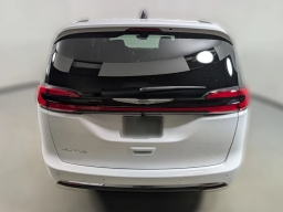 Chrysler Pacifica Select FWD 2026