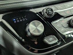 Chrysler Pacifica Select FWD 2026