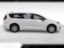 Chrysler Pacifica Select FWD 2025