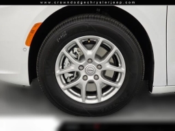 Chrysler Pacifica Select FWD 2025