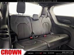 Chrysler Pacifica Select FWD 2025