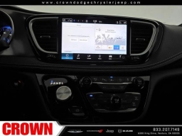 Chrysler Pacifica Select FWD 2025