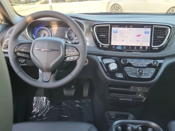 Chrysler Pacifica Select FWD 2026
