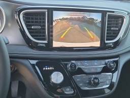 Chrysler Pacifica Select FWD 2026