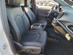 Chrysler Pacifica Select FWD 2026