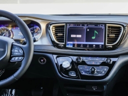 Chrysler Pacifica Select FWD 2026