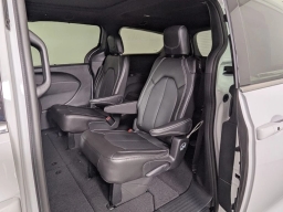 Chrysler Pacifica Select FWD 2026