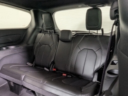 Chrysler Pacifica Select FWD 2026