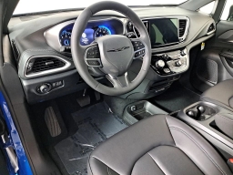 Chrysler Pacifica Select FWD 2026