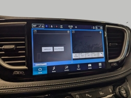 Chrysler Pacifica Select FWD 2026