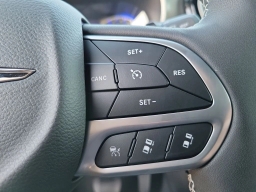 Chrysler Pacifica Select FWD 2026