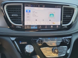 Chrysler Pacifica Select FWD 2026