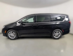 Chrysler Pacifica Select FWD 2026