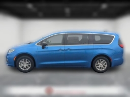 Chrysler Pacifica Select FWD 2026