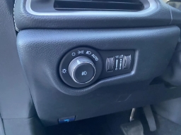 Chrysler Pacifica Select FWD 2026