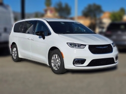 Chrysler Pacifica Select FWD 2026