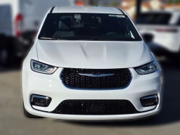 Chrysler Pacifica Select FWD 2026