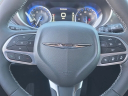 Chrysler Pacifica Select FWD 2026