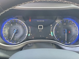 Chrysler Pacifica Select FWD 2026