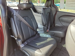 Chrysler Pacifica Select FWD 2026