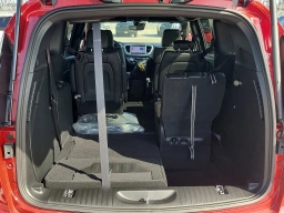 Chrysler Pacifica Select FWD 2026