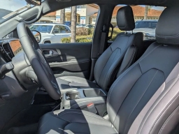 Chrysler Pacifica Select FWD 2026