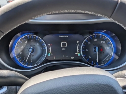 Chrysler Pacifica Select FWD 2026