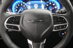 Chrysler Pacifica Select FWD 2026