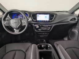 Chrysler Pacifica Select FWD 2026