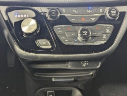 Chrysler Pacifica Select FWD 2026