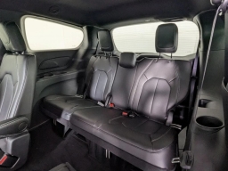 Chrysler Pacifica Select FWD 2026