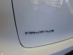 Chrysler Pacifica Select FWD 2026