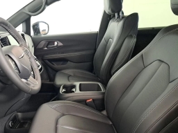 Chrysler Pacifica Select FWD 2026