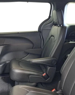 Chrysler Pacifica Select FWD 2026