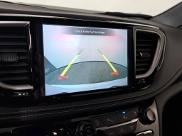 Chrysler Pacifica Select FWD 2026