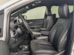 Chrysler Pacifica Select FWD 2026