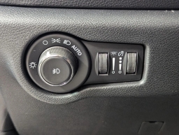 Chrysler Pacifica Select FWD 2026