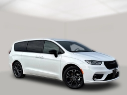 Chrysler Pacifica Select FWD 2026