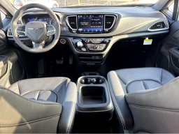 Chrysler Pacifica Select FWD 2026