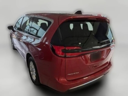 Chrysler Pacifica Select FWD 2026