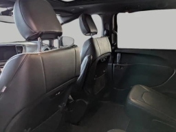 Chrysler Pacifica Select FWD 2026