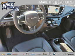 Chrysler Pacifica Select FWD 2026