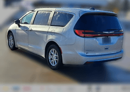 Chrysler Pacifica Select FWD 2026