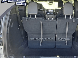 Chrysler Pacifica Select FWD 2026