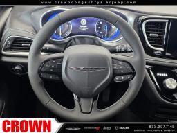 Chrysler Pacifica Select FWD 2026