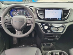 Chrysler Pacifica Select FWD 2026